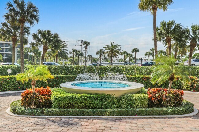 Building Photo - 225 Beach Rd