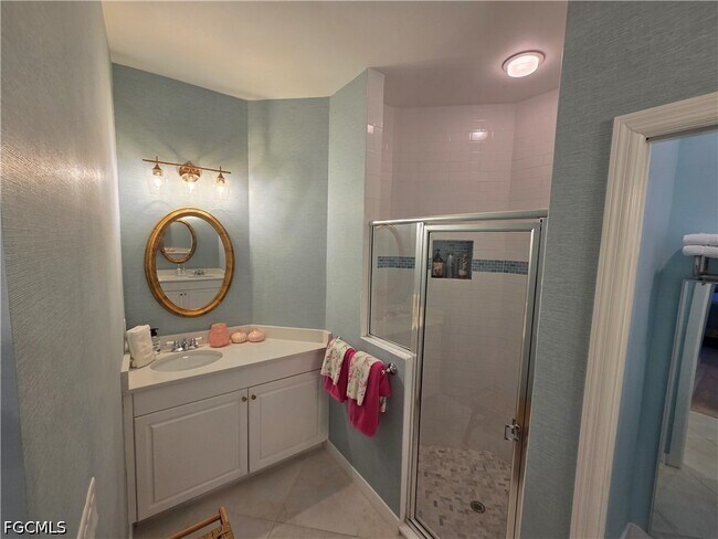 Building Photo - 10640 Camarelle Cir