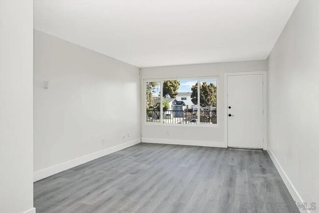 Building Photo - 1642 C Ave