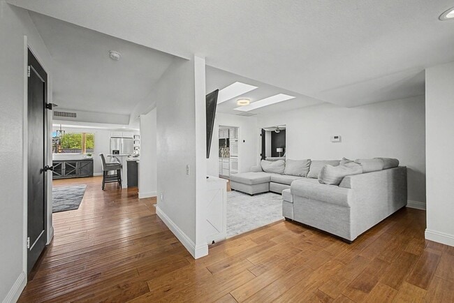 Building Photo - 6315 E Delcoa Ave