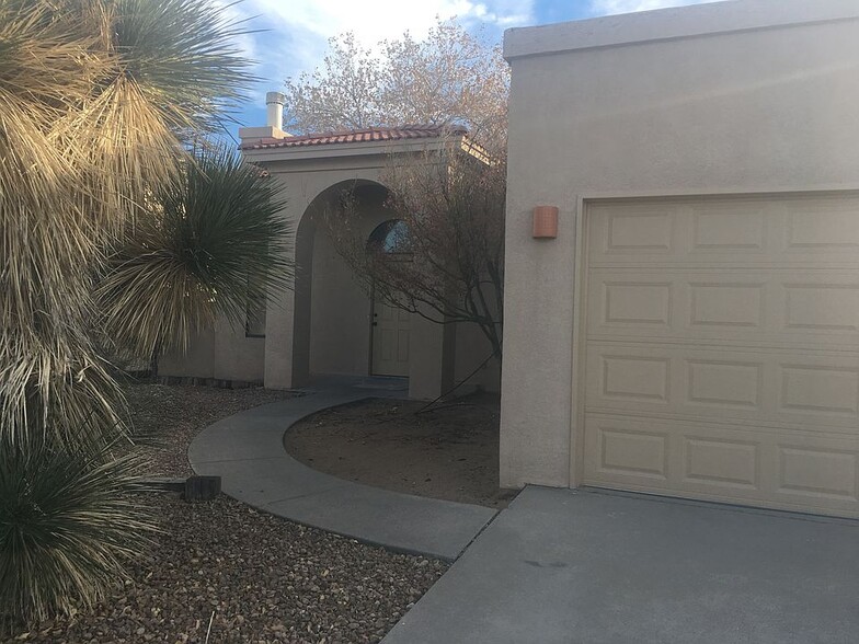 Building Photo - 4224 Spanish Broom Ave NW