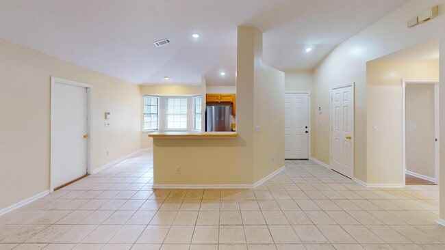 Building Photo - "Charming 3-Bedroom Home on Sweetbriar Lane with Hardwood Elegance!"