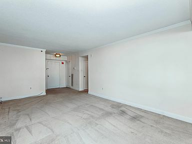 Building Photo - 4550 N Park Ave