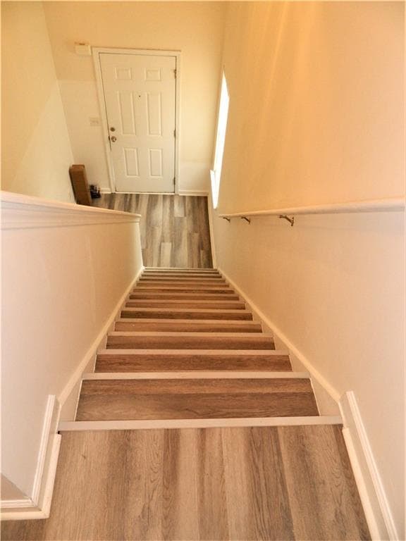 Building Photo - 20 Chantilly Pl