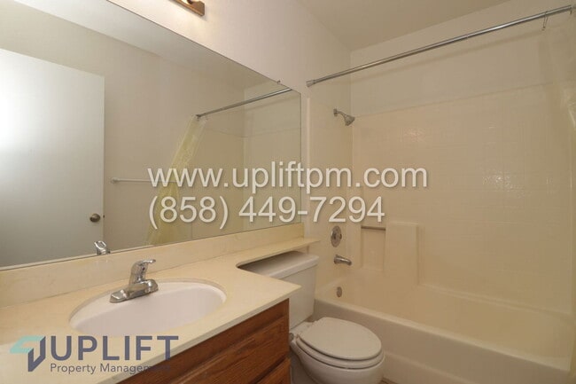 Building Photo - 1712 Augusta Ct