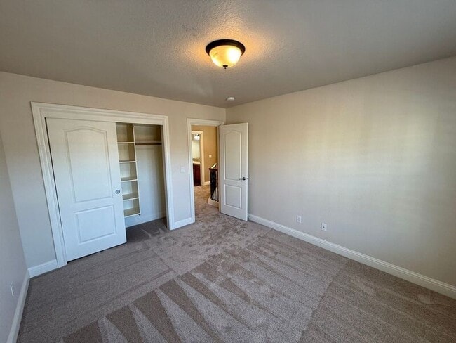 Building Photo - 1690 Titan Dr NW