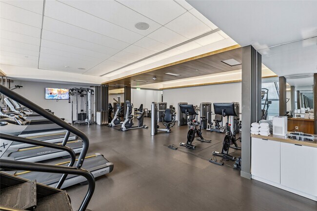 Building Photo - 1111 Caroline St