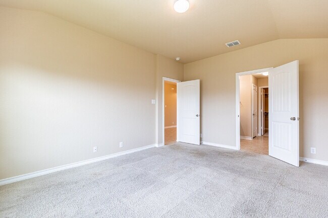 Building Photo - 15458 Bobwhite Quail