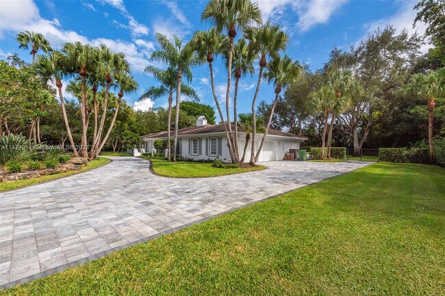 Building Photo - 11655 Old Cutler Rd