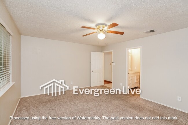 Building Photo - 11731 Yearling Dr