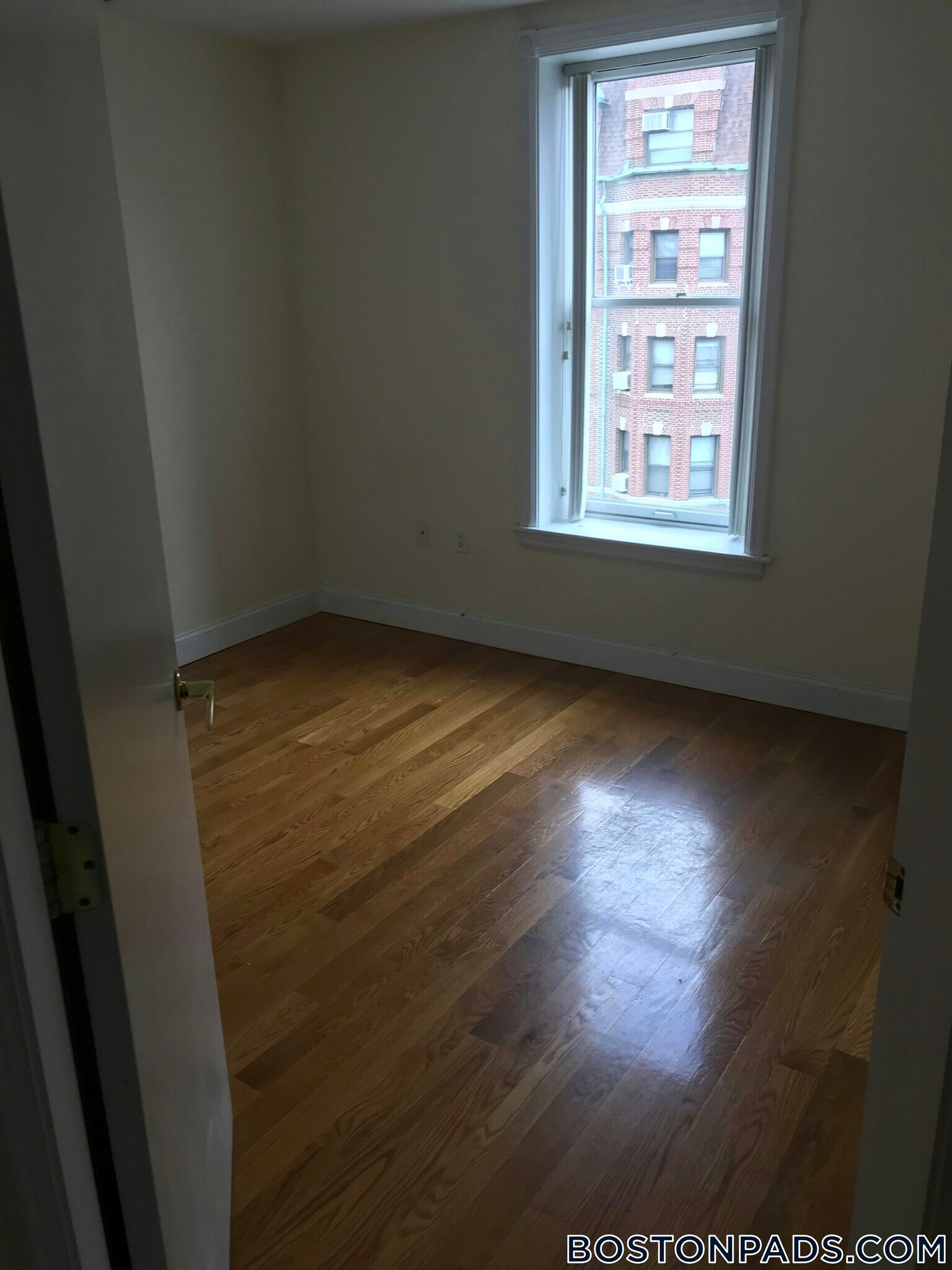 Building Photo - 90 Westland Ave