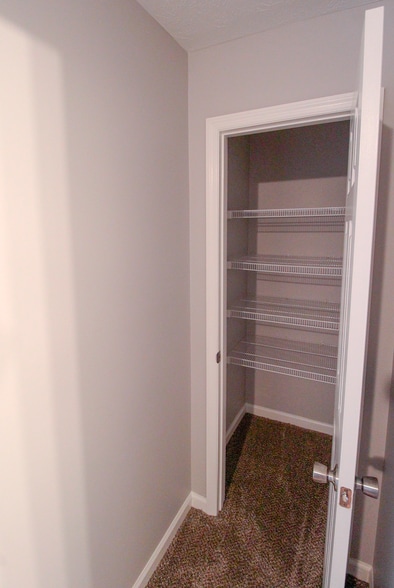 Linen Closet - 561 Hampton Way