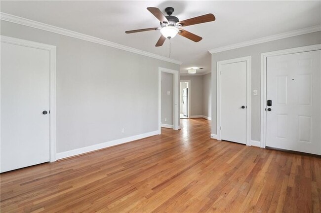 Building Photo - 2477 N Decatur Rd