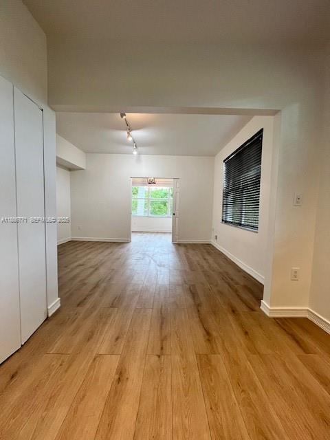 Building Photo - 1000 SW 12th Ct