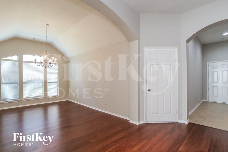 Building Photo - 2703 Facet Creek Dr