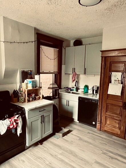 Building Photo - 4126 Shaw Blvd