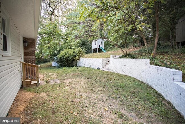 Building Photo - 115 Woodland Rd