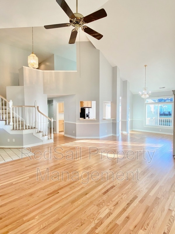 Building Photo - 6 Pine Lake Ct