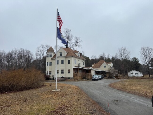 Building Photo - 340 Granite Hill Rd