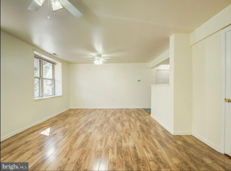 Building Photo - 345 Oakdale Pl NW