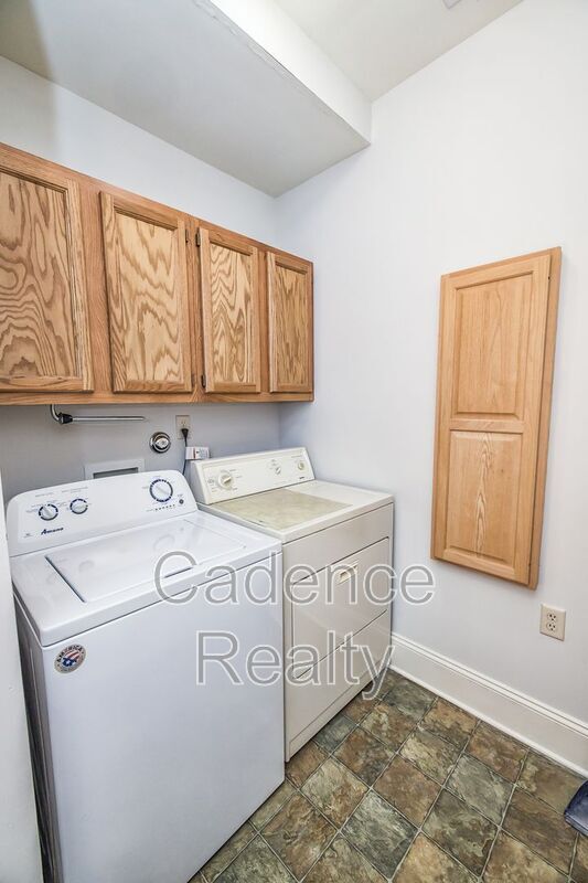 Building Photo - 205 N Sea Lily Ct