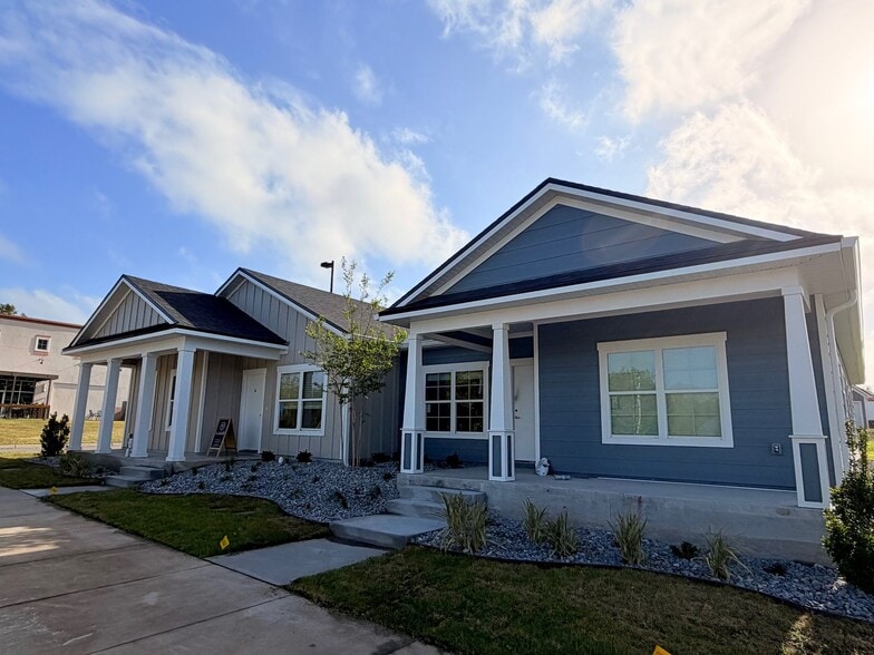 Building Photo - 8210 NW 37th Rd