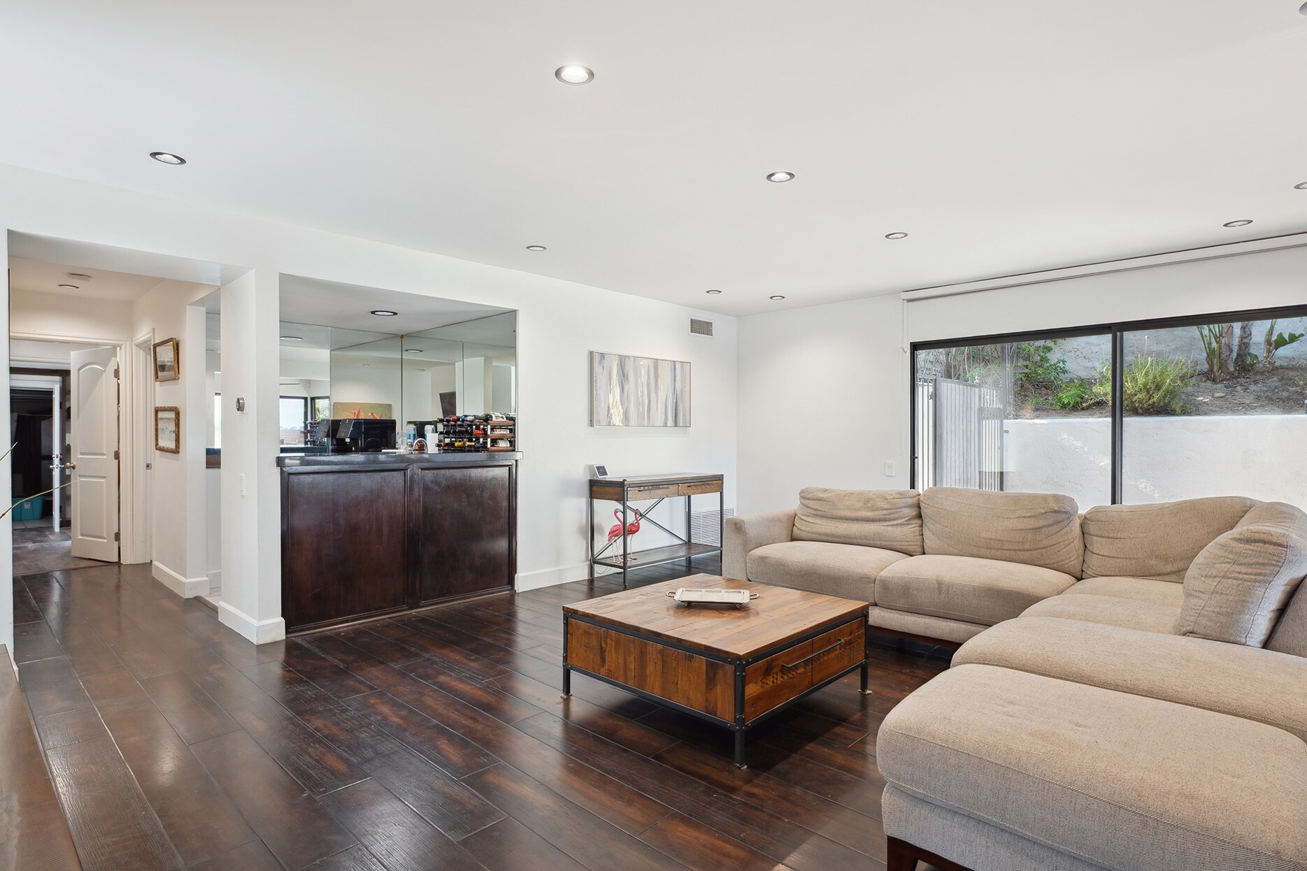 Building Photo - 4372 Park Vicente