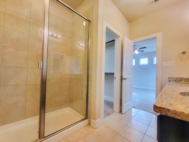 Building Photo - Gorgeous 3 BR/2.5 BA Single-Family Home in...