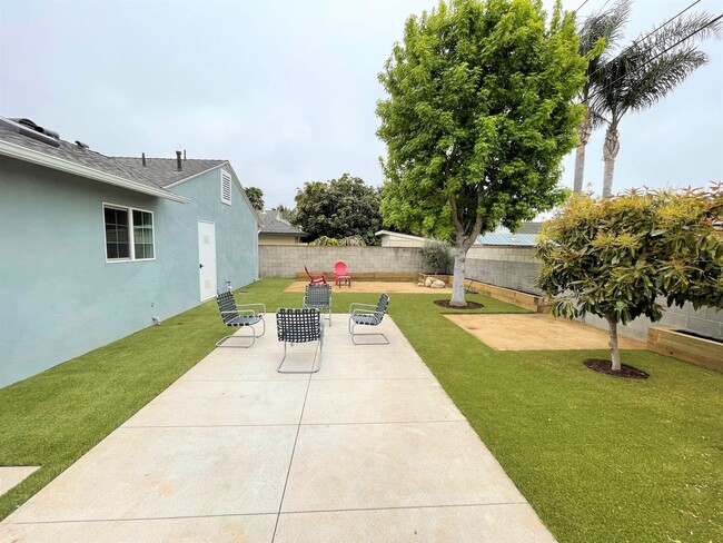 Building Photo - Quaint Home in Desirable Midtown Neighborh...