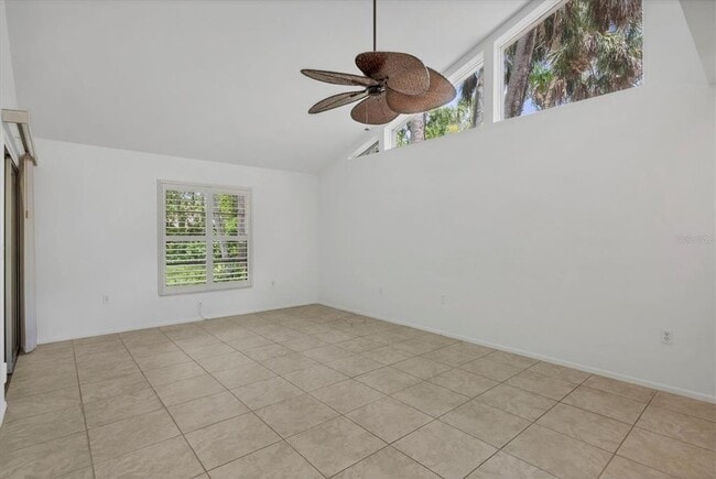 Building Photo - 5051 Village Garden Dr