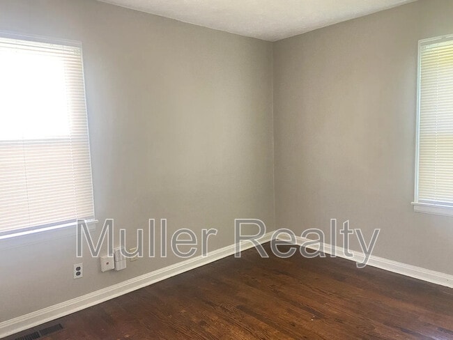 Building Photo - 3010 Boright Dr