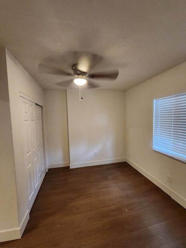 Building Photo - 4711 Honduras St