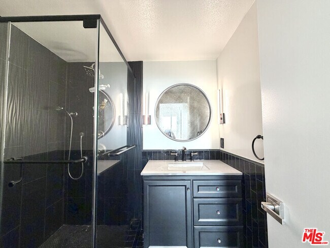 Building Photo - 17366 Sunset Blvd