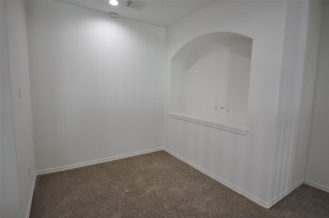 Building Photo - 1914 Sand Hollow Ln