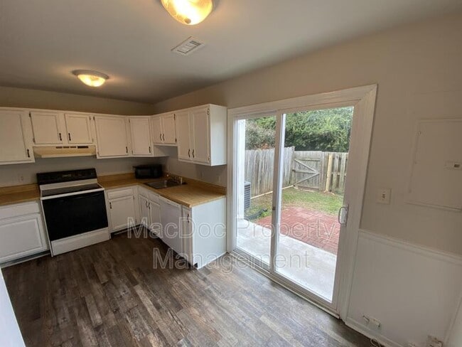 Building Photo - 109 Powhatan Ct