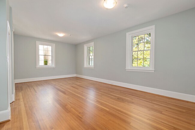 Building Photo - 3003 Massachusetts Ave NW