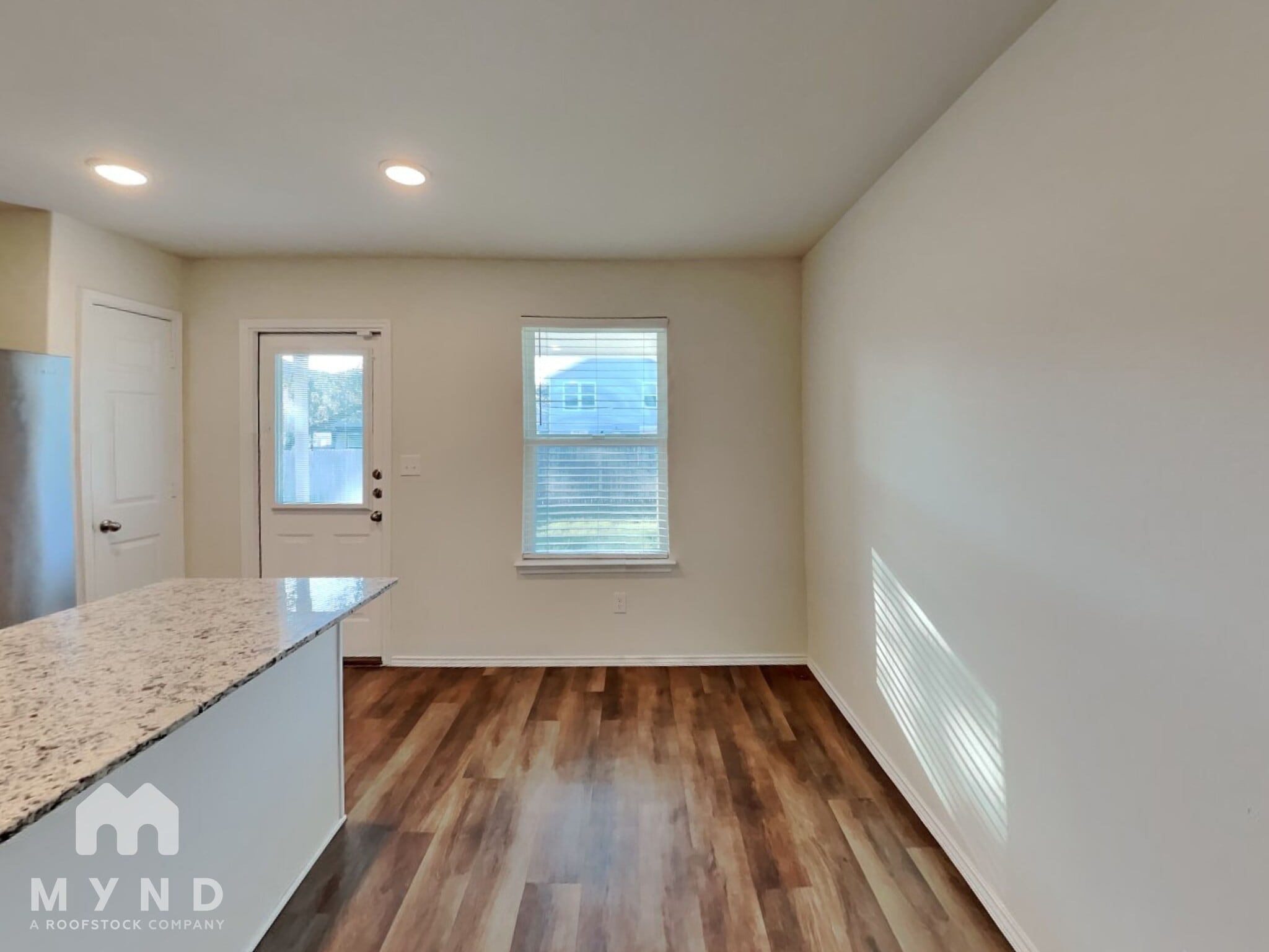 Building Photo - 7352 Littlefoot Ln