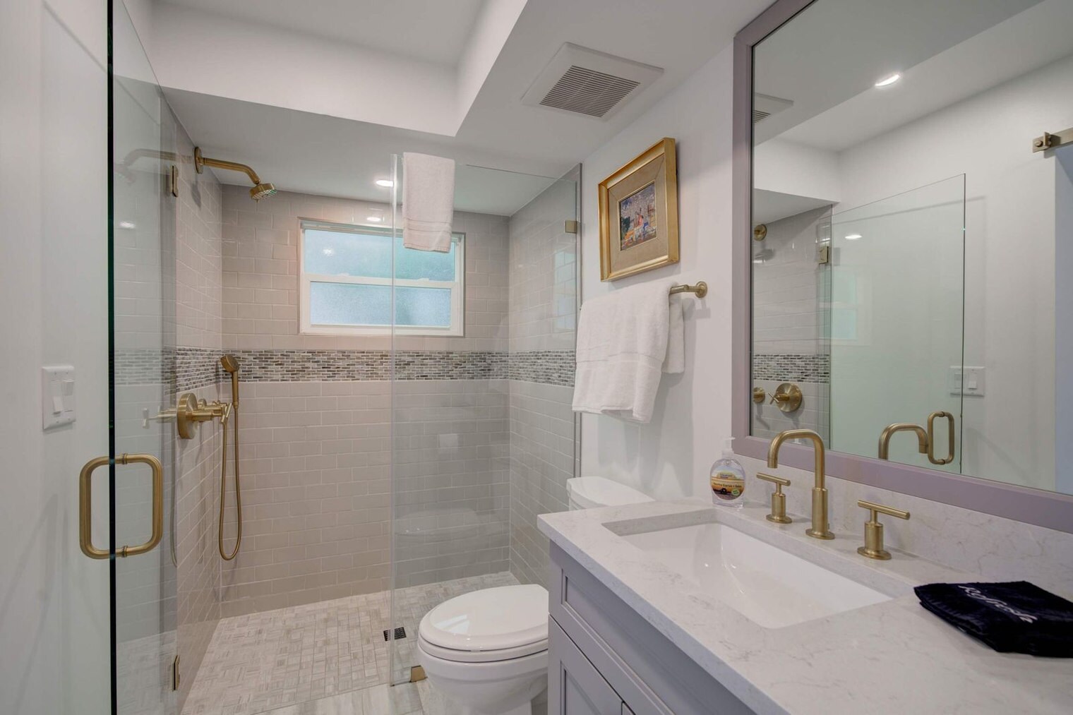 Building Photo - 655 8th Ave S