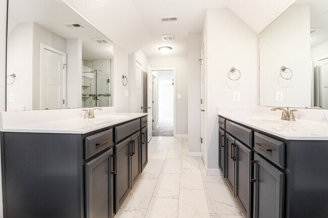 Building Photo - Now Available for Lease – Executive Home i...