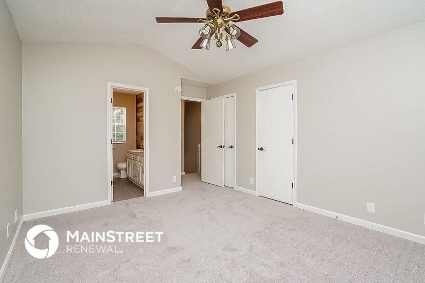 Building Photo - 4019 Farmingham Woods Dr