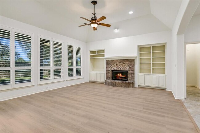 Building Photo - 2019 Westvalley Pl
