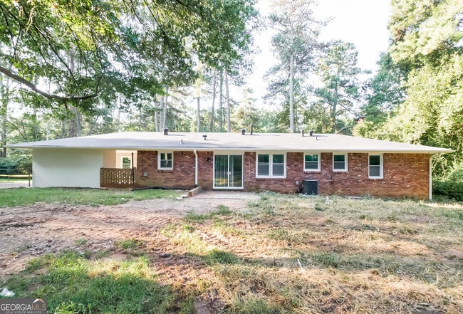 Building Photo - 418 Smyrna Powder Springs Rd SW