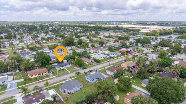 Building Photo - 20440 NW 20th Ct