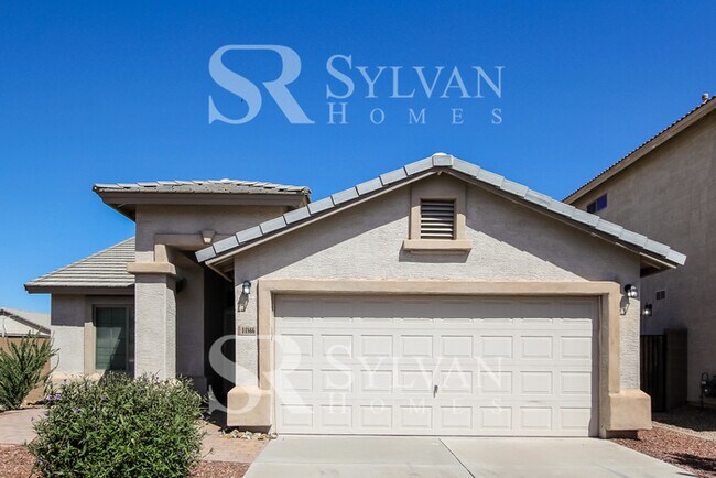 Building Photo - Pretty 4BR 2BA Home