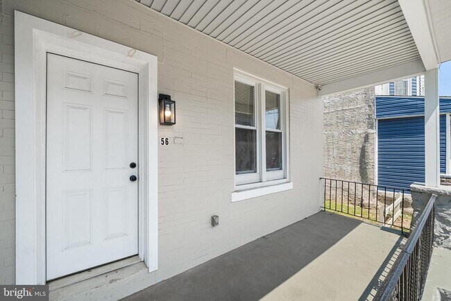 Building Photo - 56 N Yewdall St