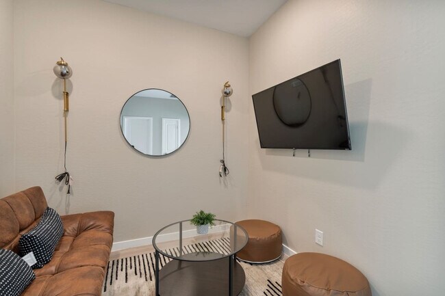 Building Photo - 16485 N Stadium Way
