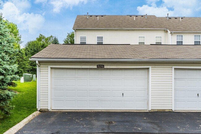 Building Photo - 8196 Echo Spring Dr