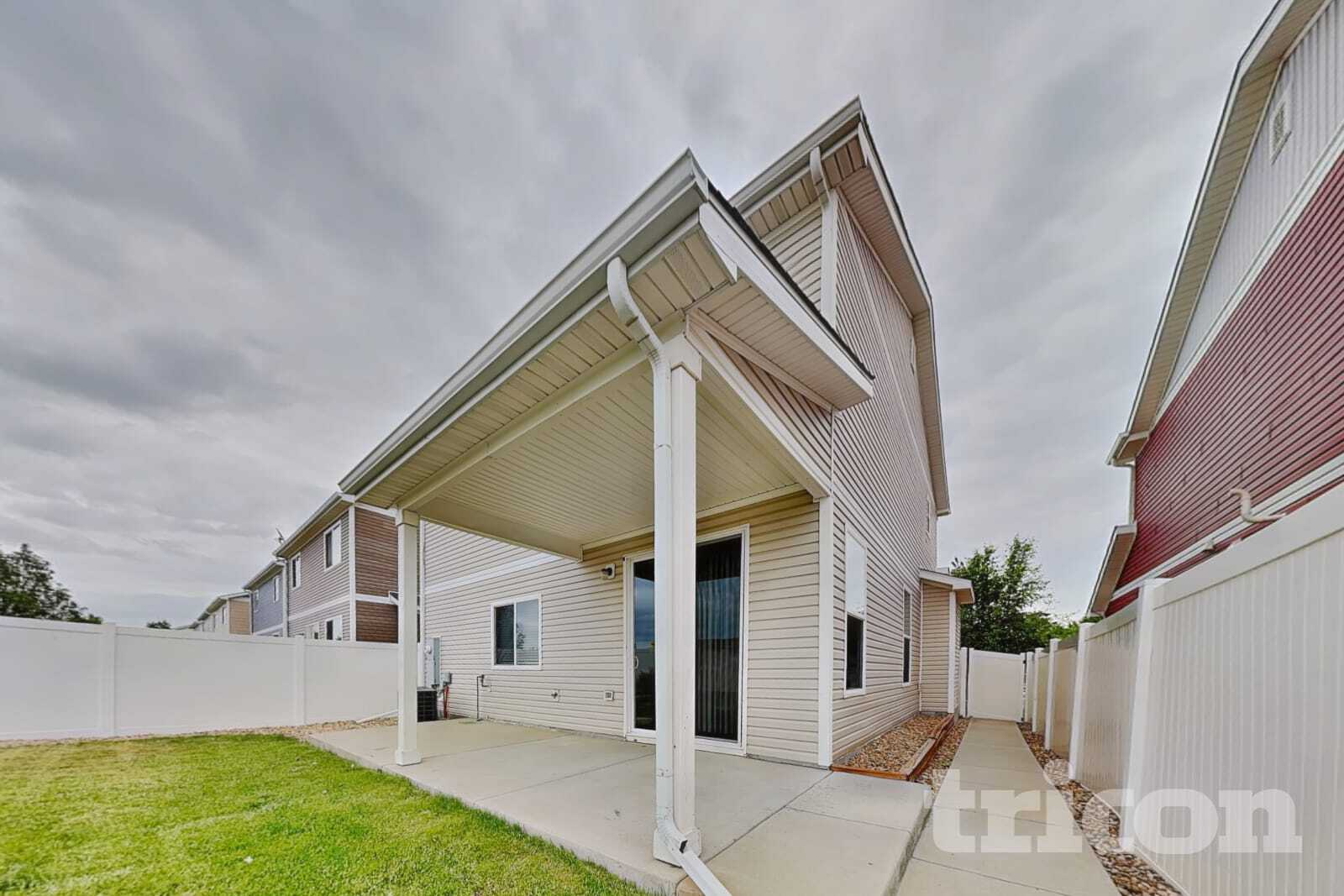 Building Photo - 20681 Randolph Pl