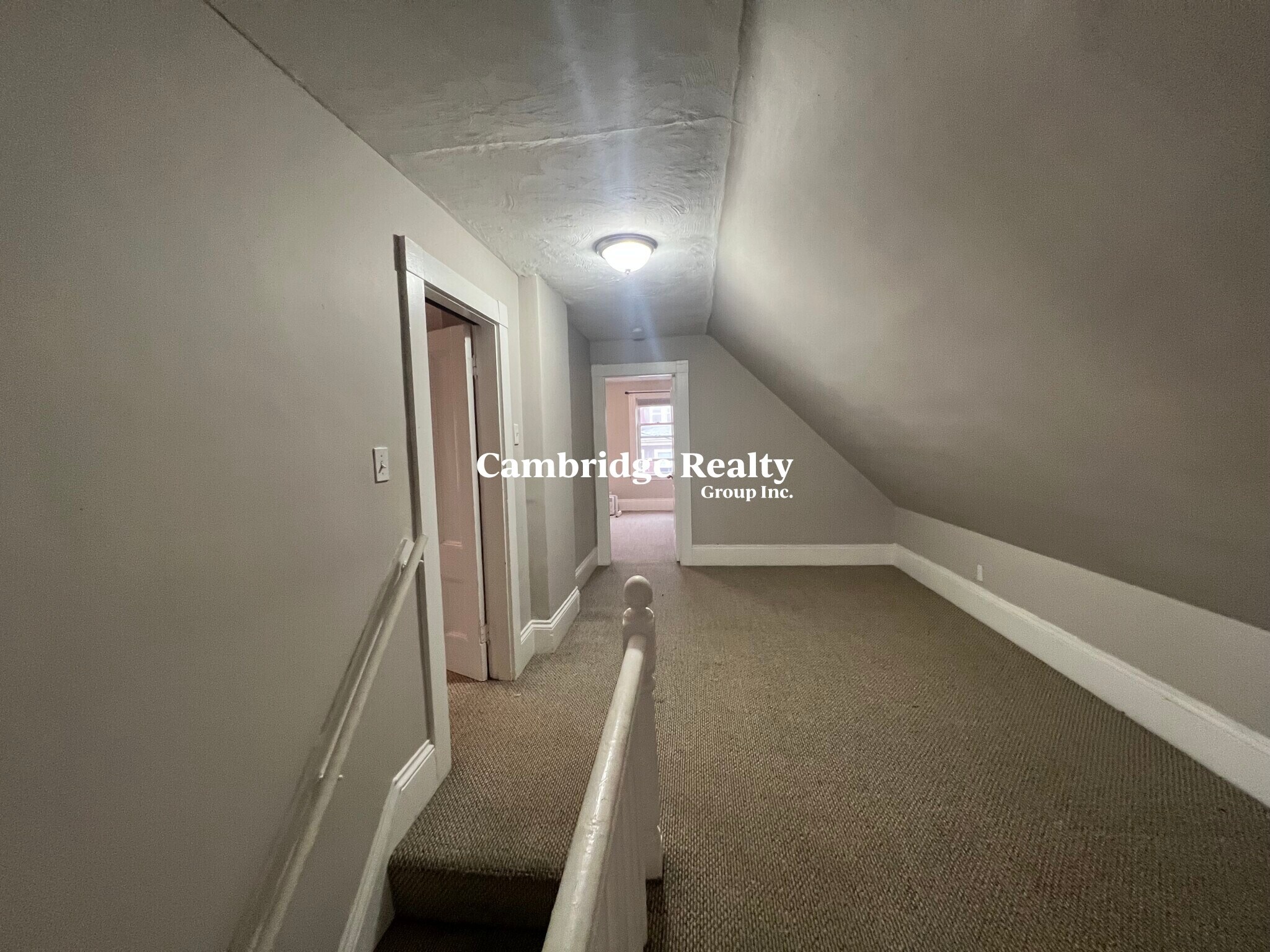 Building Photo - 15 Hudson St