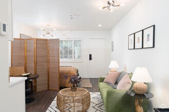 Interior Photo - The Vintage